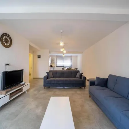2 Bedroom On The Beach In Yahsi Bitez