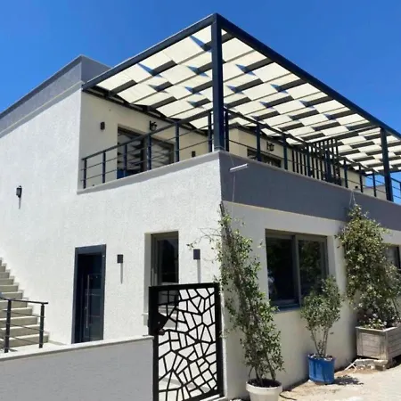 2 Bedroom On The Beach In Yahsi Apartment